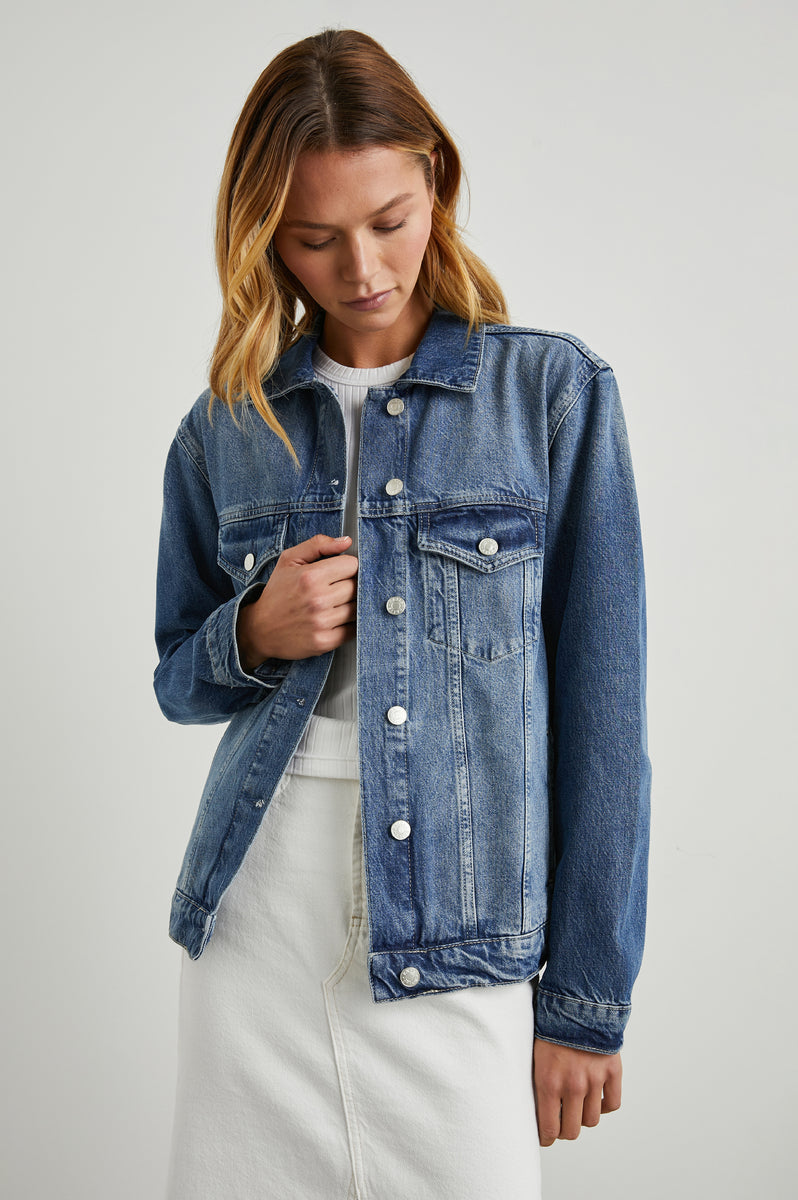 GROVE BOYFRIEND TRUCKER JACKET - INDIGO HAZE