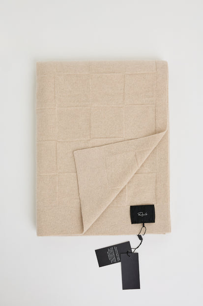 CHECKBOARD-BLANKET-BEIGE-FRONT FLAT