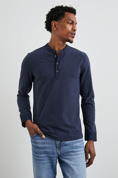 DREMOND SHIRT - PERFECT NAVY - FRONT BODY