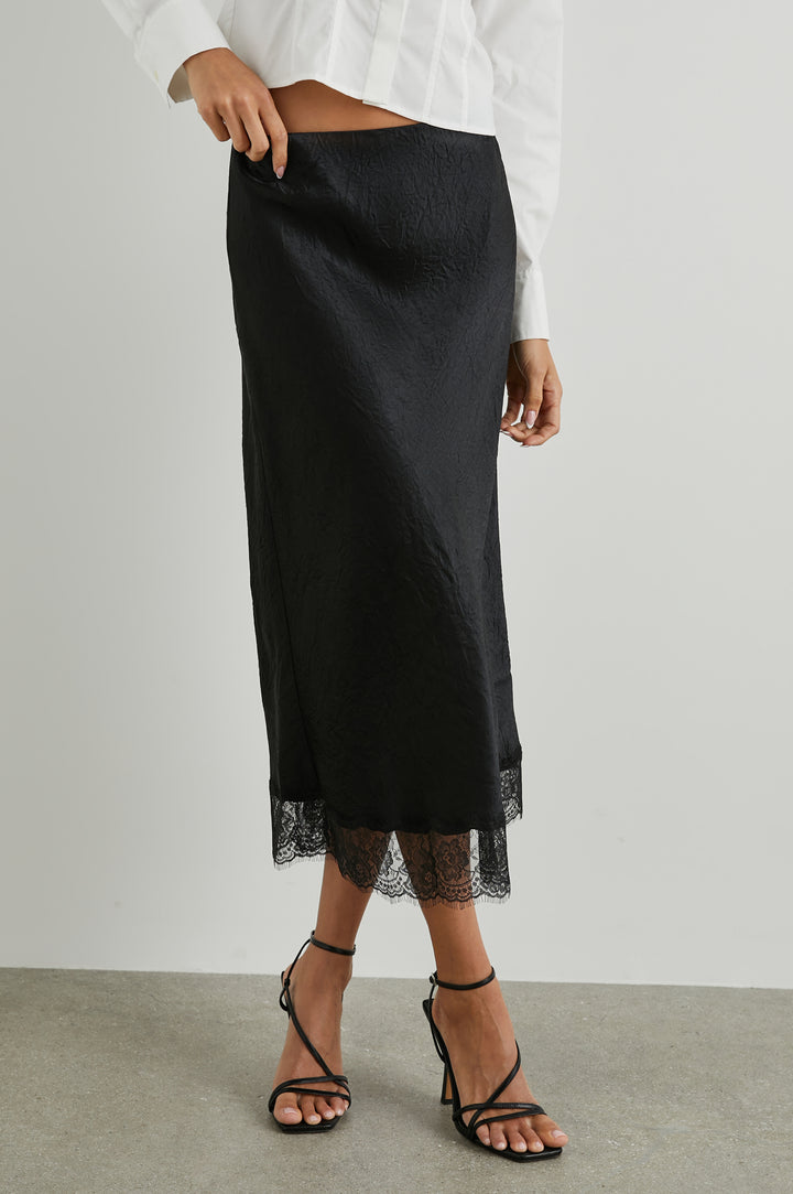 EBONY SKIRT BLACK - FRONT