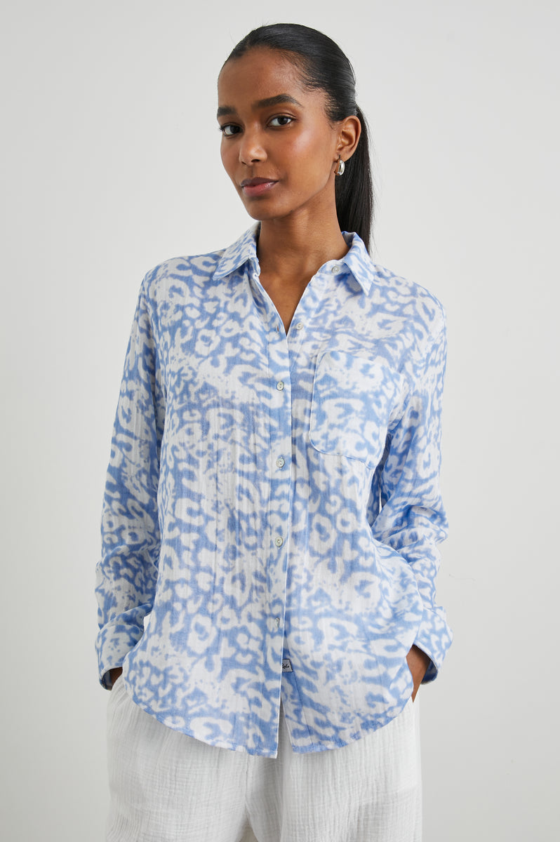 ELLIS SHIRT - BLUE DIFFUSED CHEETAH – Rails