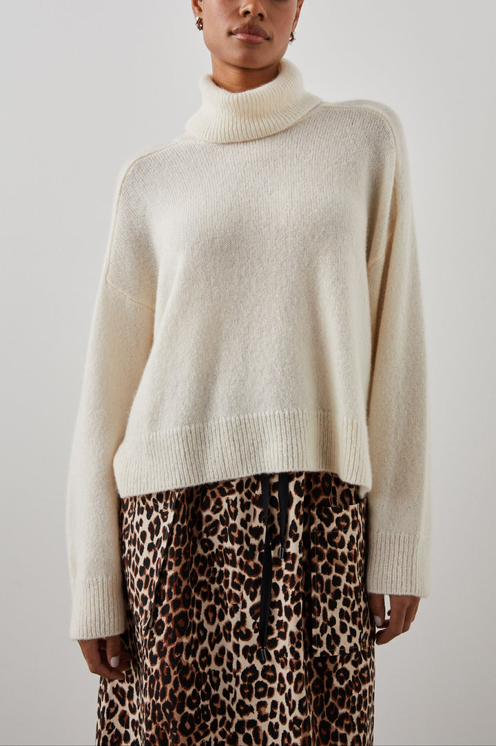 ESTELLE SWEATER IVORY - FRONT