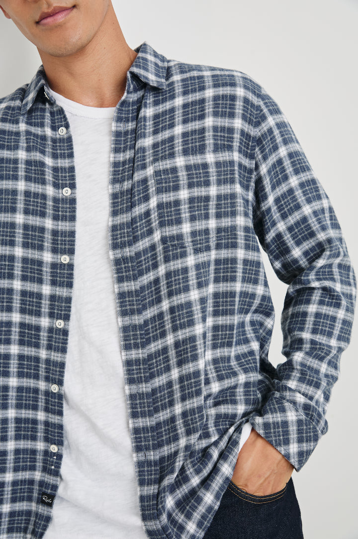 LENNOX SHIRT - DENIM WHITE GREY - FRONT DETAILS