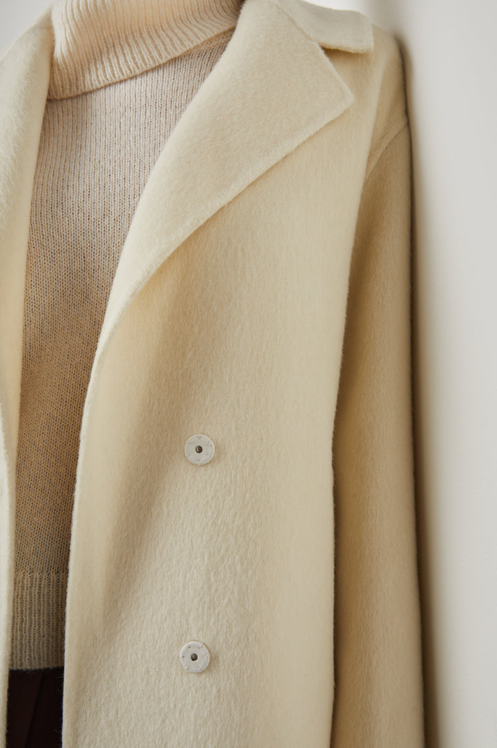 LORE COAT IVORY - DETAIL