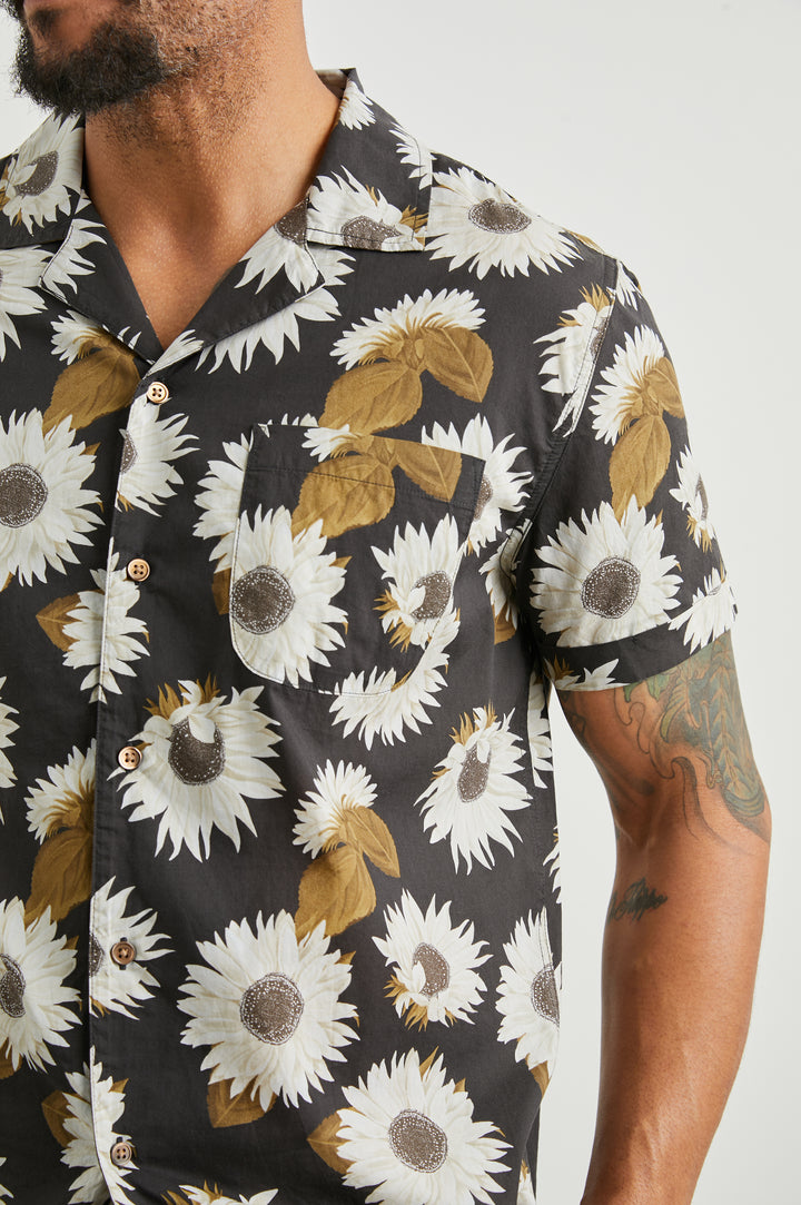 MORENO SHIRT - SUNFLOWER TWIRL BARK - FRONT DETAILS