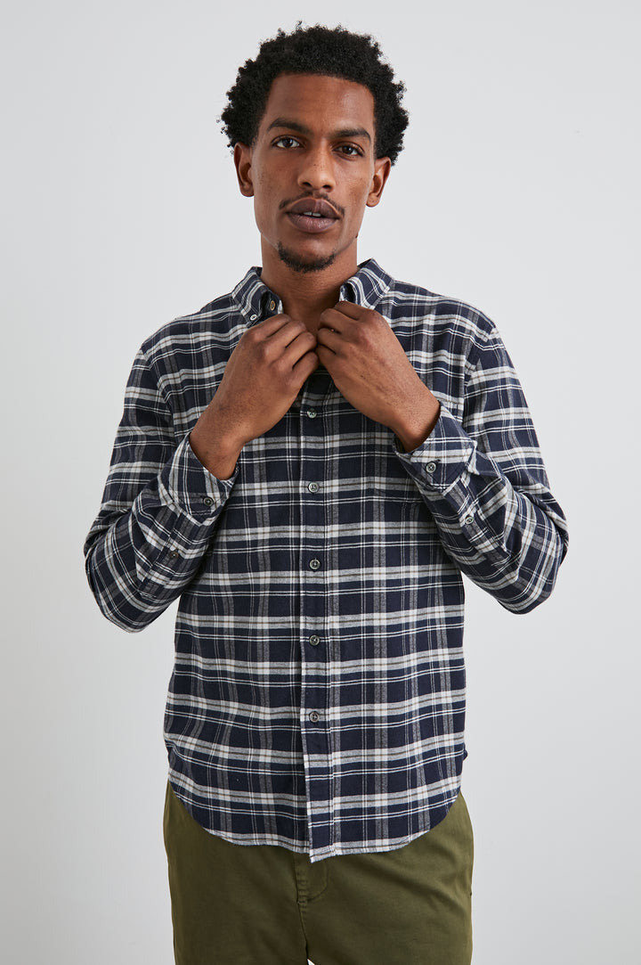 REID SHIRT - NAVY LENTIL CREAM