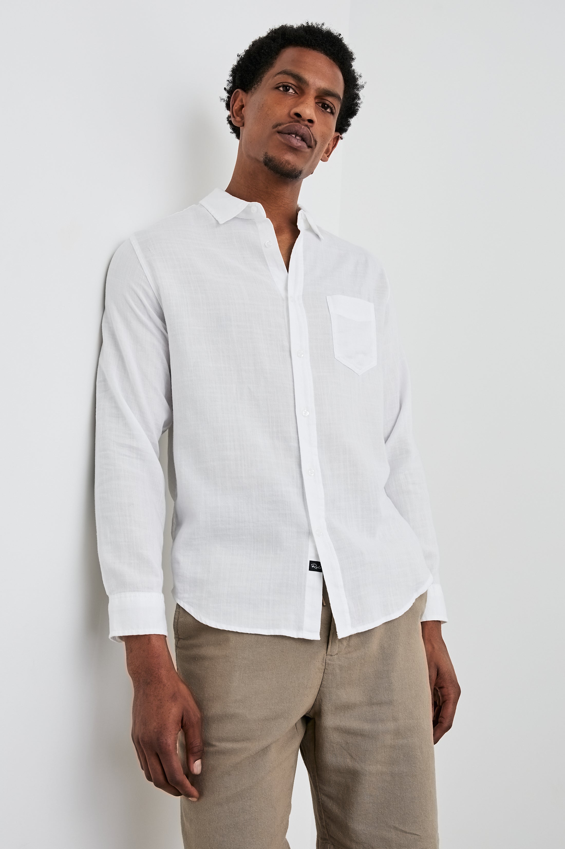 NWT Rails shops Wyatt Button Down Shirt (M)